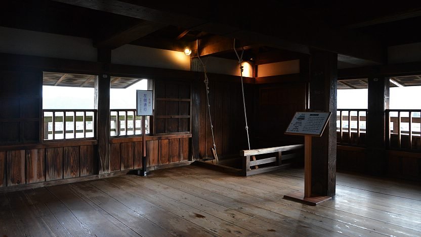 🏯 마루오카 성